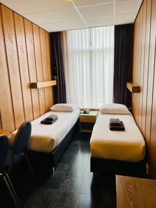 Twin Room with 2 Separate Beds 1